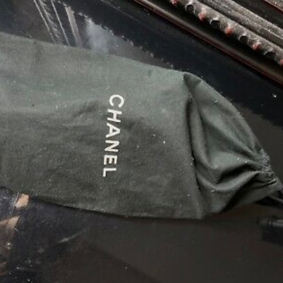 Chanel flower flip flops - Picture 2 of 3